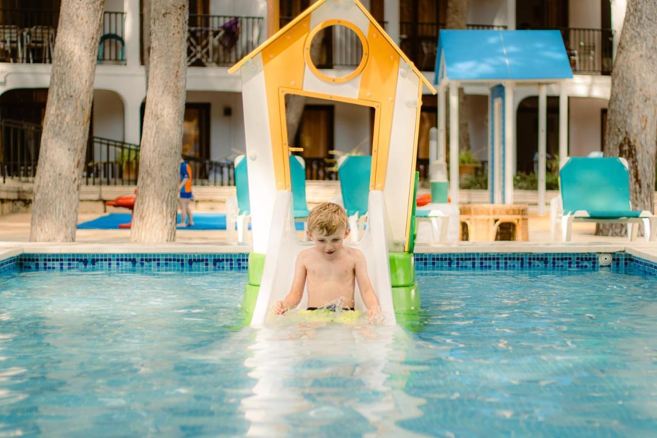 โฮเต็ล-อปาร์ตาเมนโตส ซอล ปาร์ก Aparthotel ซอนปาร์ก ภายนอก รูปภาพ